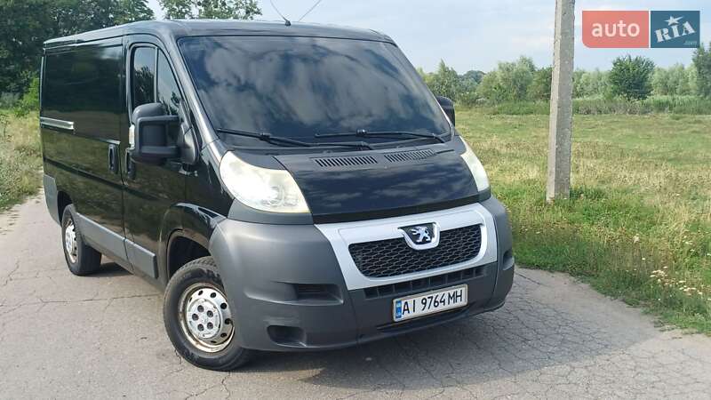 Вантажний фургон Peugeot Boxer 2013 в Переяславі