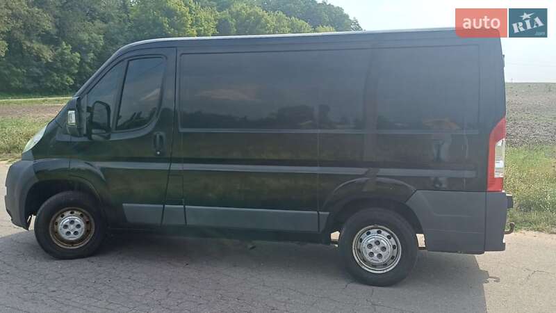 Вантажний фургон Peugeot Boxer 2013 в Переяславі