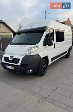 Вантажопасажирський фургон Peugeot Boxer 2012 в Самборі