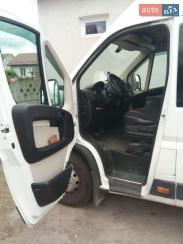 Микроавтобус Peugeot Boxer 2015 в Рава-Русской