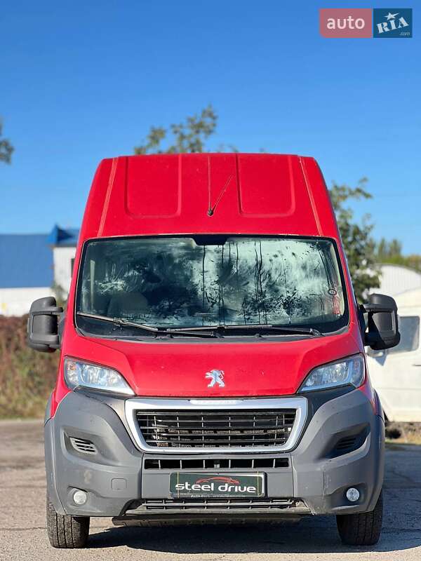 Вантажний фургон Peugeot Boxer 2016 в Миколаєві
