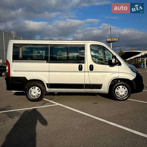 Вантажопасажирський фургон Peugeot Boxer 2019 в Києві