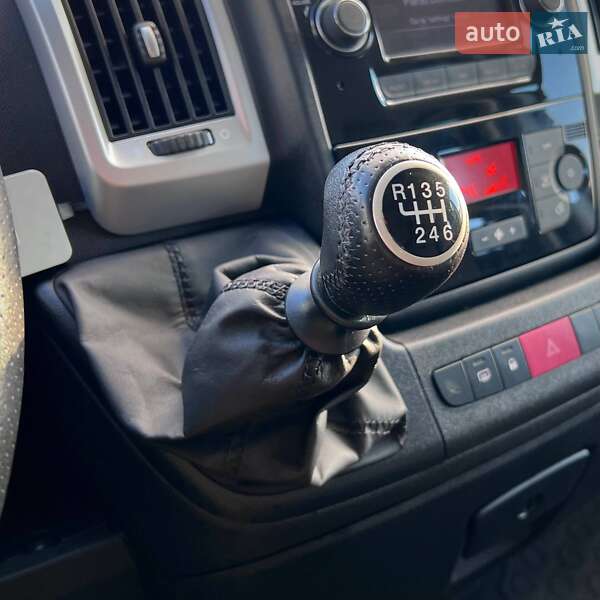 Вантажопасажирський фургон Peugeot Boxer 2019 в Києві