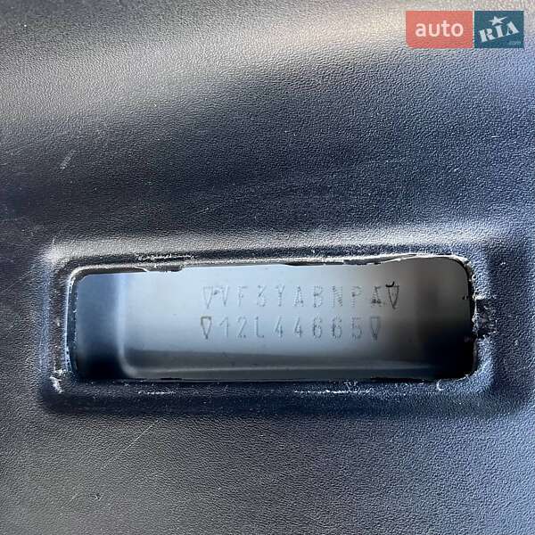 Вантажопасажирський фургон Peugeot Boxer 2019 в Києві