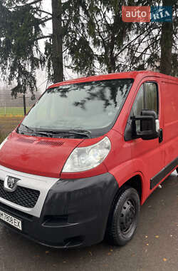 Вантажопасажирський фургон Peugeot Boxer 2007 в Звягелі