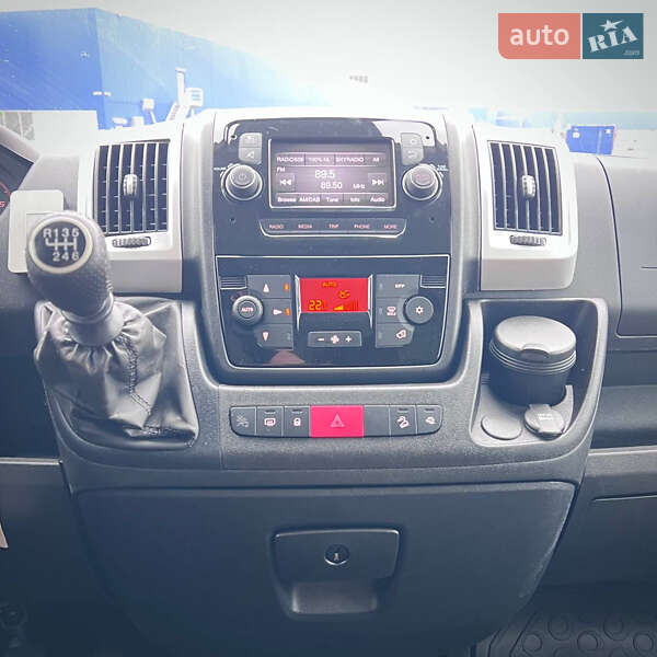 Грузопассажирский фургон Peugeot Boxer 2019 в Ровно