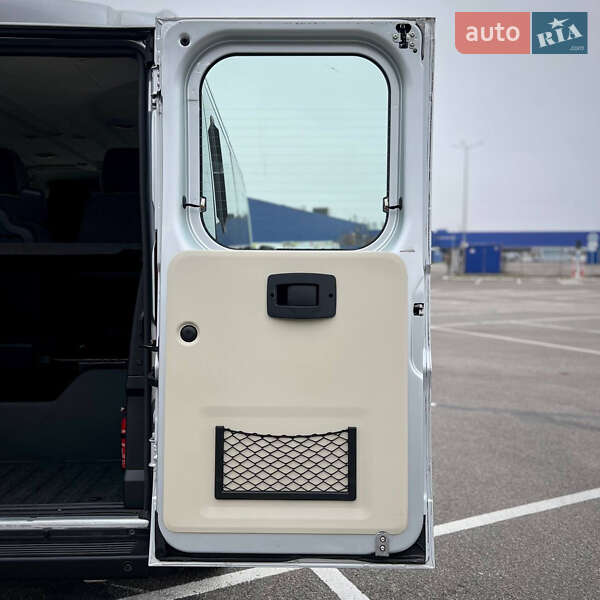 Грузопассажирский фургон Peugeot Boxer 2019 в Ровно