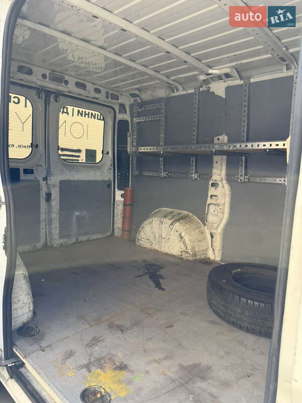 Грузовой фургон Peugeot Boxer 2014 в Киеве