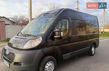 Вантажний фургон Peugeot Boxer 2012 в Миколаєві