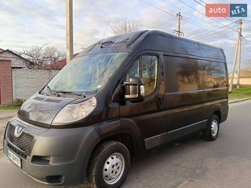 Грузовой фургон Peugeot Boxer 2012 в Николаеве фото Грузовой фургон Peugeot Boxer 2012 в Николаеве