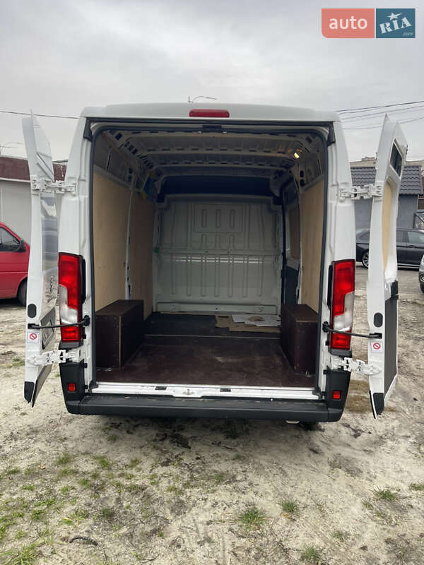 Грузовой фургон Peugeot Boxer 2022 в Киеве