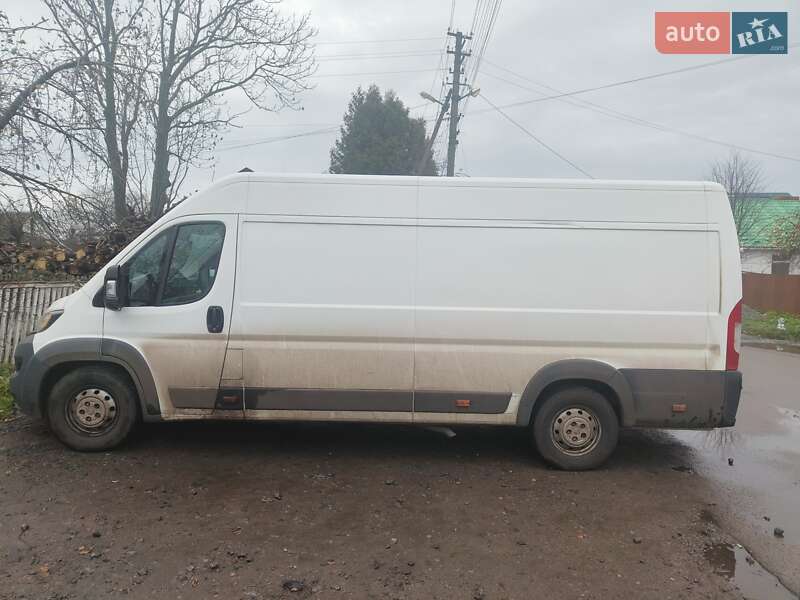Грузовой фургон Peugeot Boxer 2015 в Житомире фото 4 Грузовой фургон Peugeot Boxer 2015 в Житомире