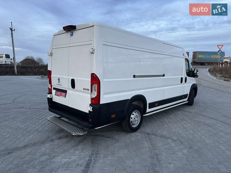 Вантажний фургон Peugeot Boxer 2020 в Львові