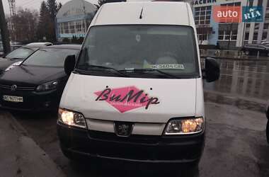 Грузовой фургон Peugeot Boxer 2003 в Торчине