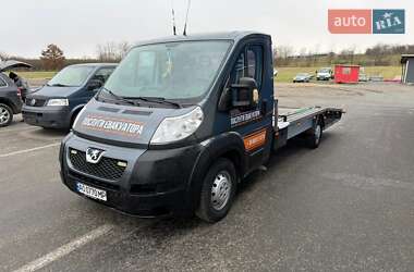 Евакуатор Peugeot Boxer 2013 в Ужгороді