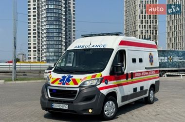 Автомобиль скорой помощи Peugeot Boxer 2014 в Киеве