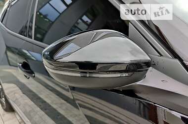 Внедорожник / Кроссовер Peugeot e-2008 2020 в 