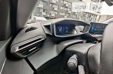 Внедорожник / Кроссовер Peugeot e-2008 2020 в 