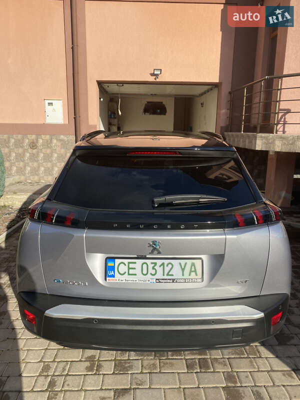 Позашляховик / Кросовер Peugeot e-2008 2021 в Чернівцях