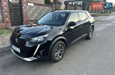 Внедорожник / Кроссовер Peugeot e-2008 2022 в 