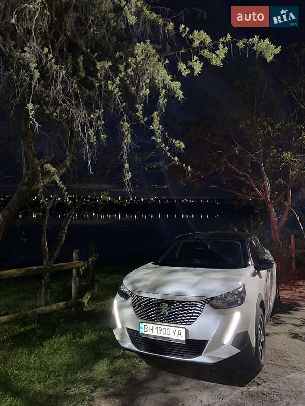 Внедорожник / Кроссовер Peugeot e-2008 2020 в Одессе