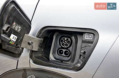 Внедорожник / Кроссовер Peugeot e-2008 2023 в Ивано-Франковске