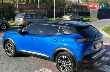 Внедорожник / Кроссовер Peugeot e-2008 2020 в 