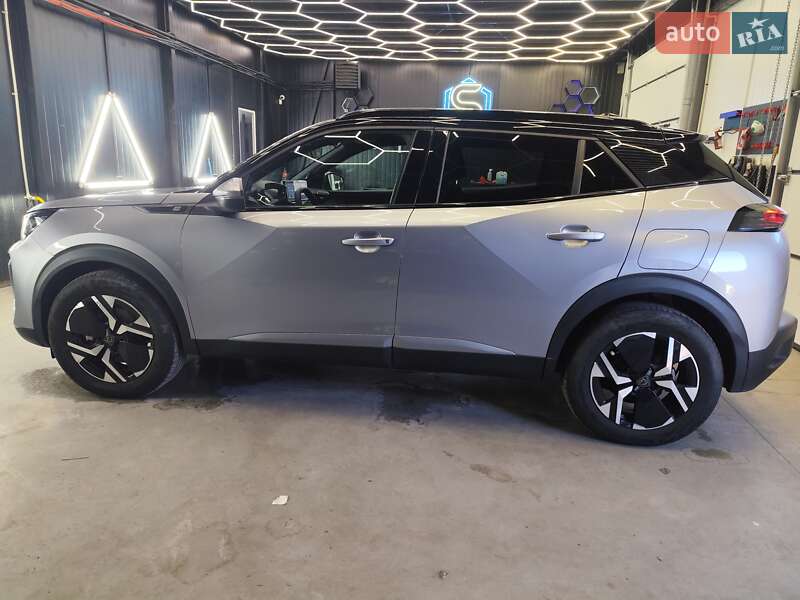 Внедорожник / Кроссовер Peugeot e-2008 2024 в Львове