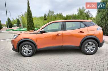 Позашляховик / Кросовер Peugeot e-2008 2022 в 