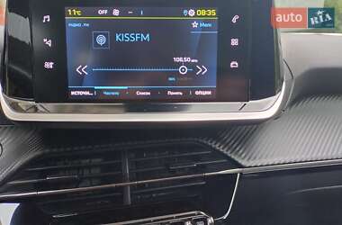 Позашляховик / Кросовер Peugeot e-2008 2022 в 