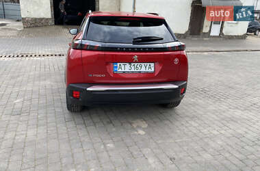 Позашляховик / Кросовер Peugeot e-2008 2021 в 