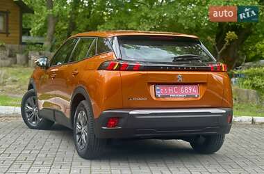 Позашляховик / Кросовер Peugeot e-2008 2021 в 