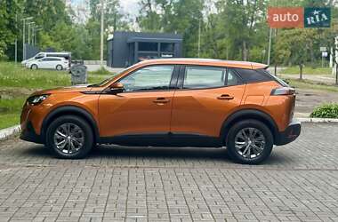 Позашляховик / Кросовер Peugeot e-2008 2021 в 