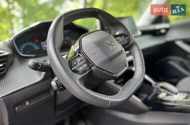 Позашляховик / Кросовер Peugeot e-2008 2021 в 