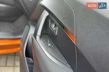Позашляховик / Кросовер Peugeot e-2008 2021 в 