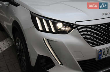 Позашляховик / Кросовер Peugeot e-2008 2020 в 