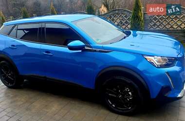 Внедорожник / Кроссовер Peugeot e-2008 2022 в 