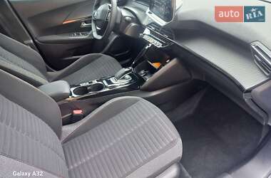 Внедорожник / Кроссовер Peugeot e-2008 2022 в 