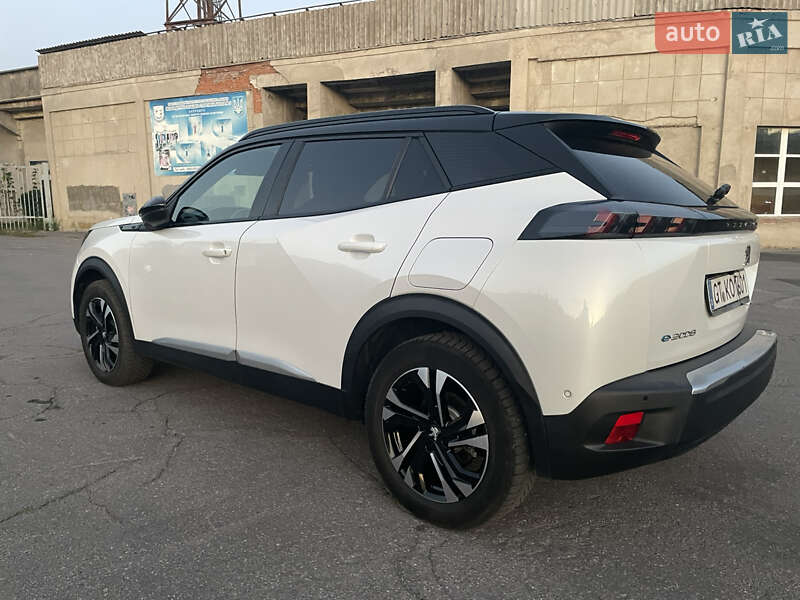 Внедорожник / Кроссовер Peugeot e-2008 2020 в Виннице