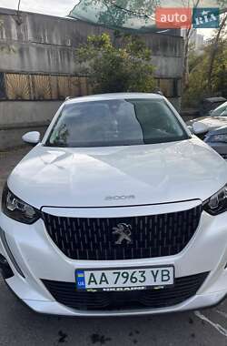 Внедорожник / Кроссовер Peugeot e-2008 2021 в Киеве
