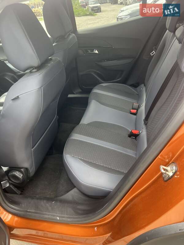 Внедорожник / Кроссовер Peugeot e-2008 2020 в Львове