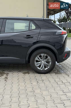 Внедорожник / Кроссовер Peugeot e-2008 2022 в 