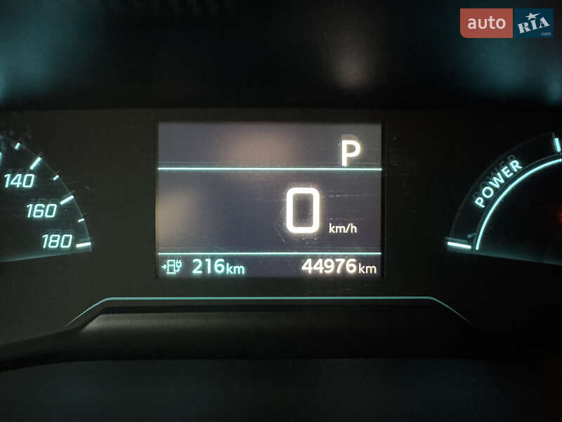 Внедорожник / Кроссовер Peugeot e-2008 2020 в Чернигове