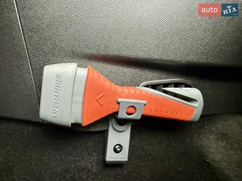 Позашляховик / Кросовер Peugeot e-2008 2020 в Бердичеві