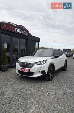Внедорожник / Кроссовер Peugeot e-2008 2023 в 