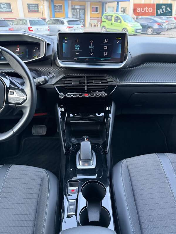 Внедорожник / Кроссовер Peugeot e-2008 2020 в Львове