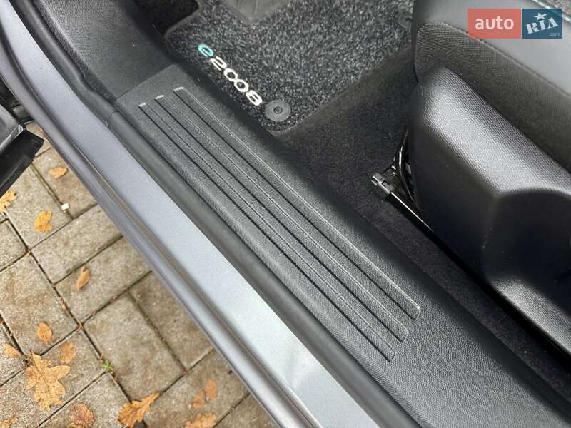 Внедорожник / Кроссовер Peugeot e-2008 2021 в Дрогобыче фото 44 Внедорожник / Кроссовер Peugeot e-2008 2021 в Дрогобыче