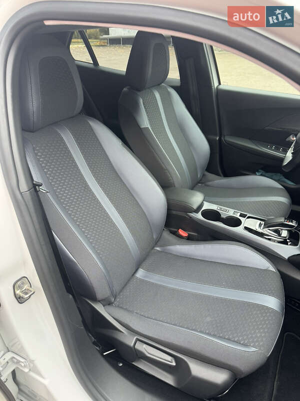 Позашляховик / Кросовер Peugeot e-2008 2020 в Рівному