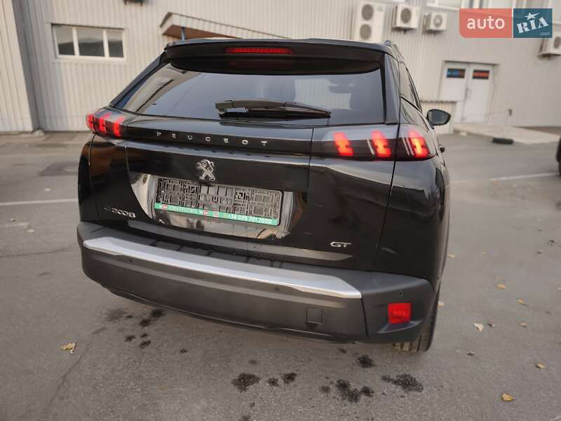 Внедорожник / Кроссовер Peugeot e-2008 2021 в Киеве