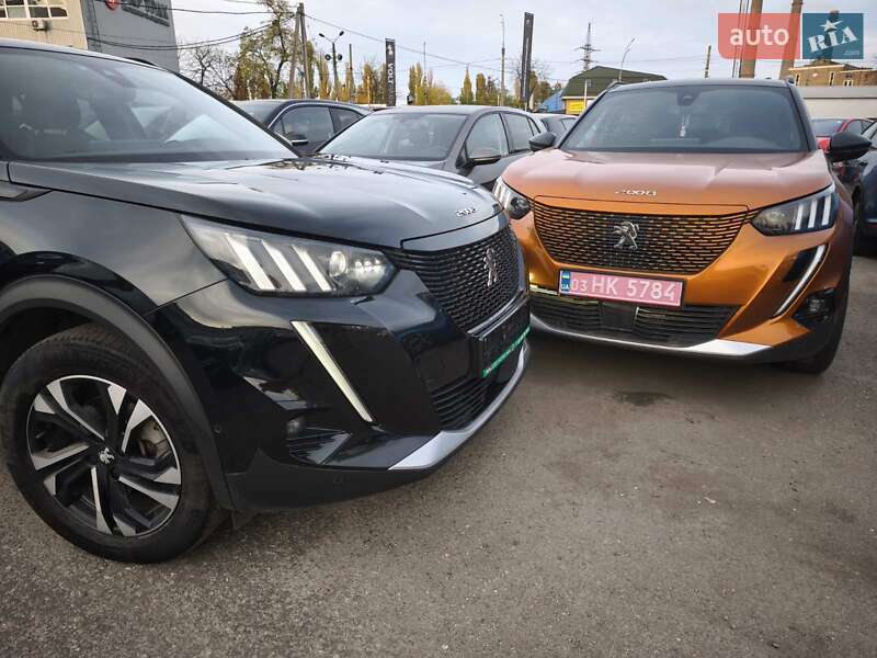 Внедорожник / Кроссовер Peugeot e-2008 2021 в Киеве